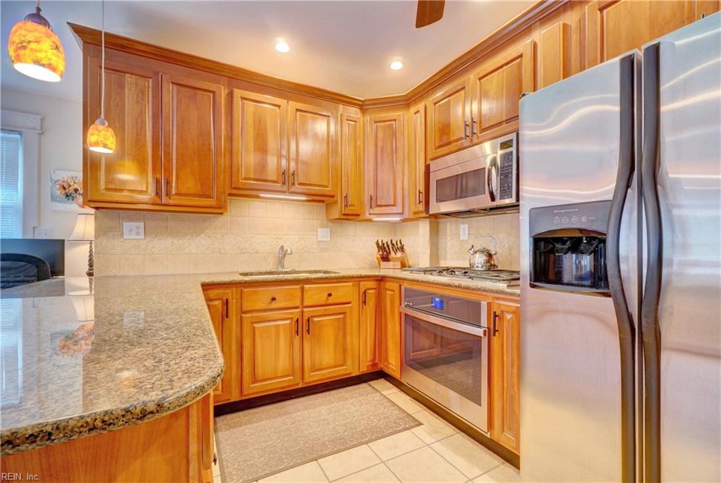 1318 Stockley Gardens