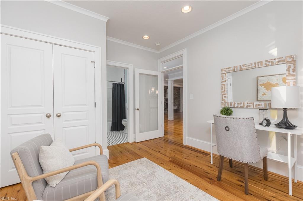 1048 N Lexan CRES