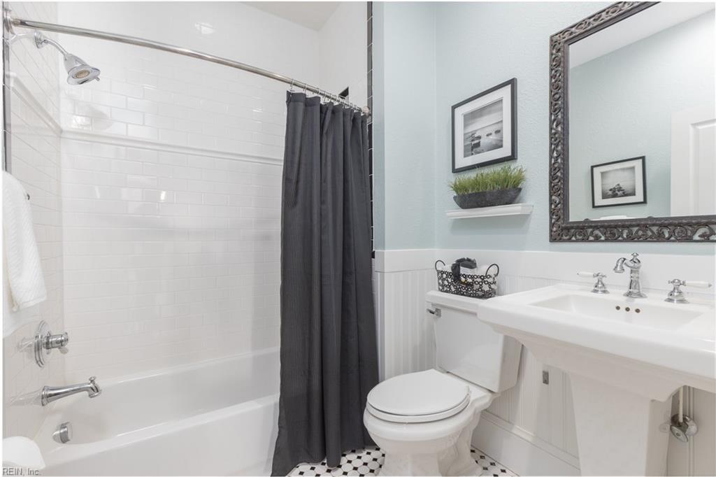 1048 N Lexan CRES