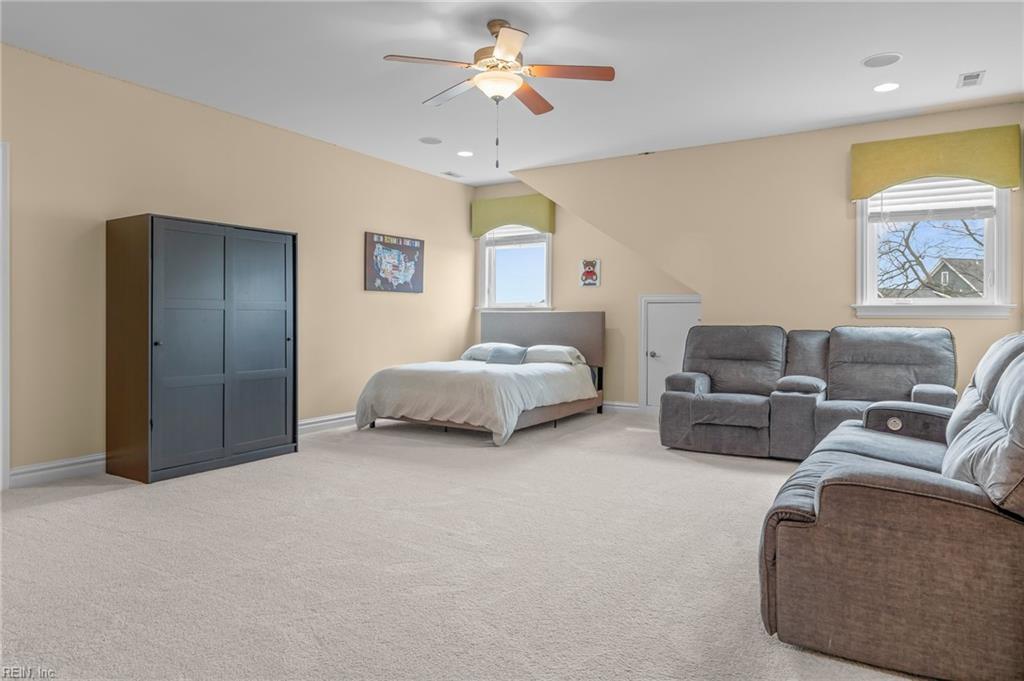 3221 Shelter Cove CT