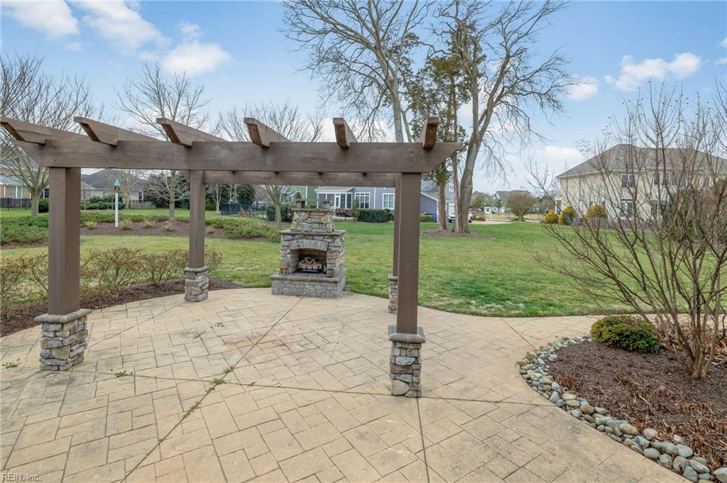 3221 Shelter Cove CT