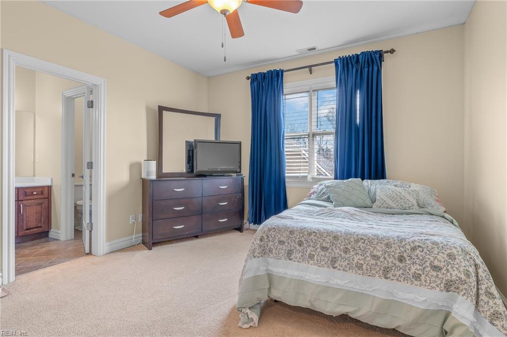 3221 Shelter Cove CT