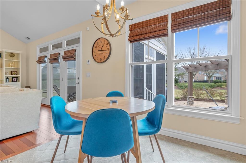 3221 Shelter Cove CT