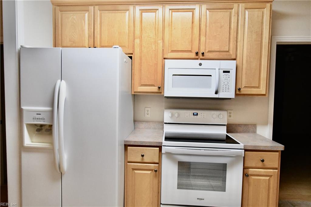 2320 Sea Shell RD 102