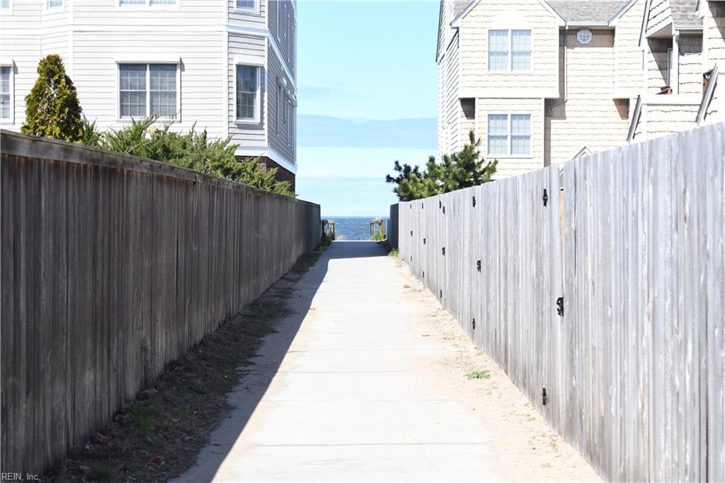 2320 Sea Shell RD 102