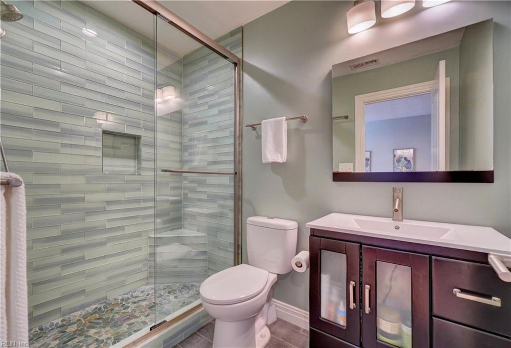 3281 Doncaster Point