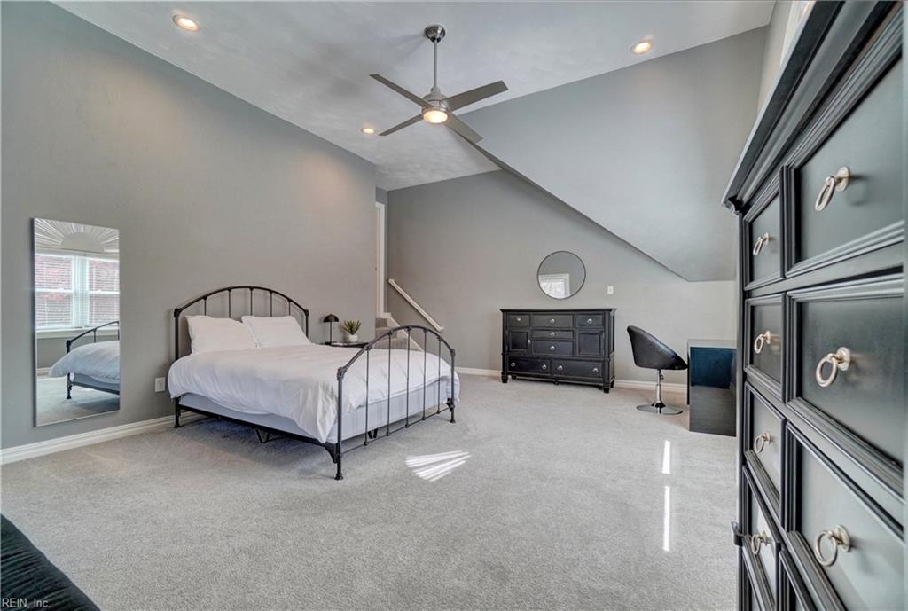 3281 Doncaster Point
