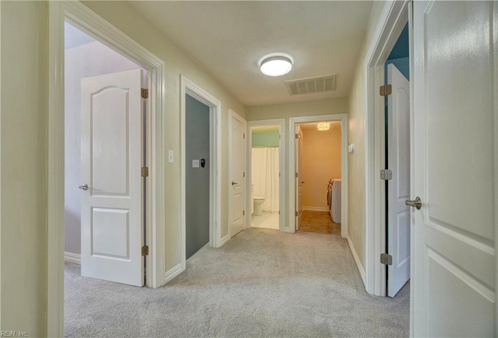 3281 Doncaster Point