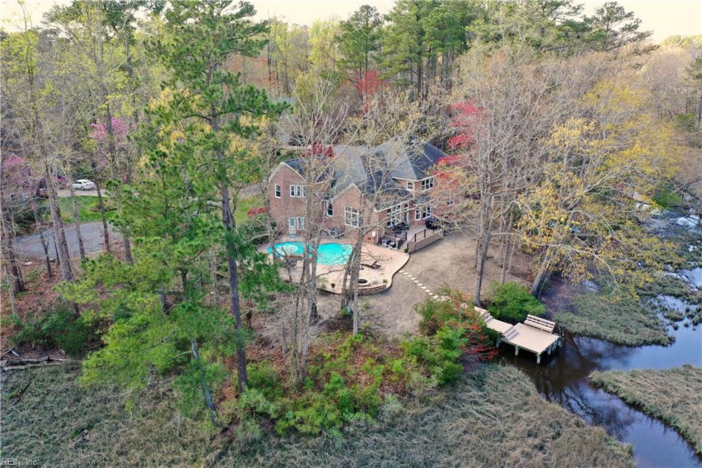 3281 Doncaster Point