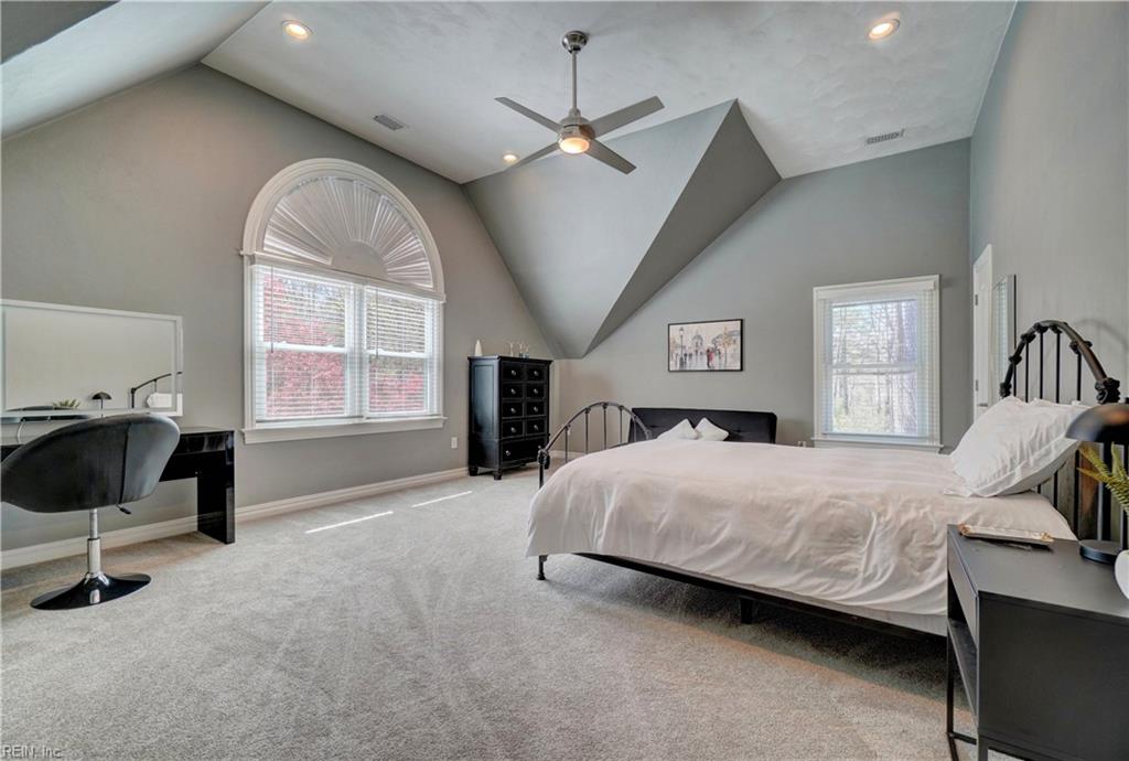 3281 Doncaster Point