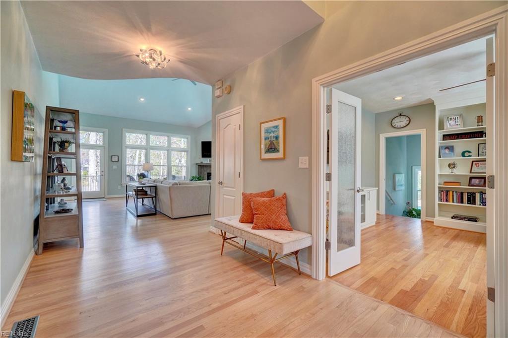 3281 Doncaster Point