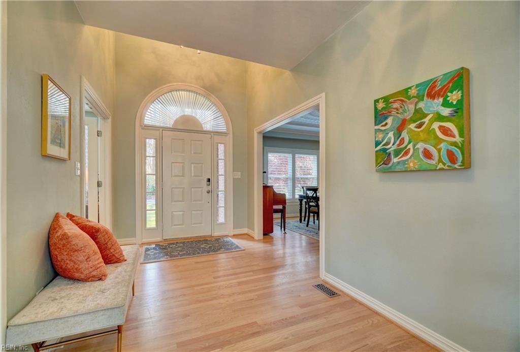 3281 Doncaster Point