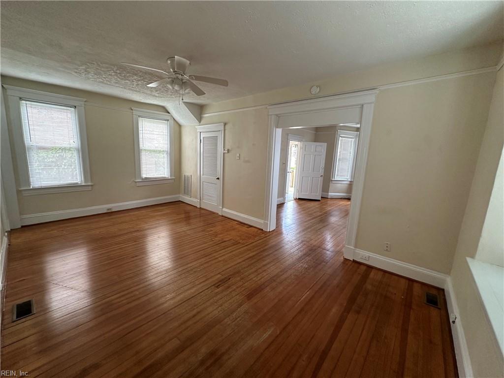 623 Rhode Island AVE