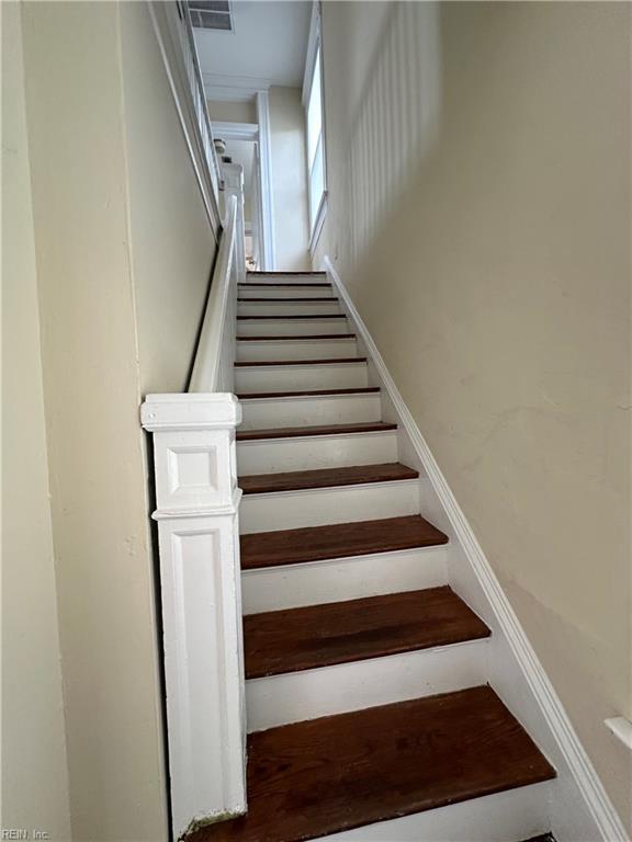 623 Rhode Island AVE