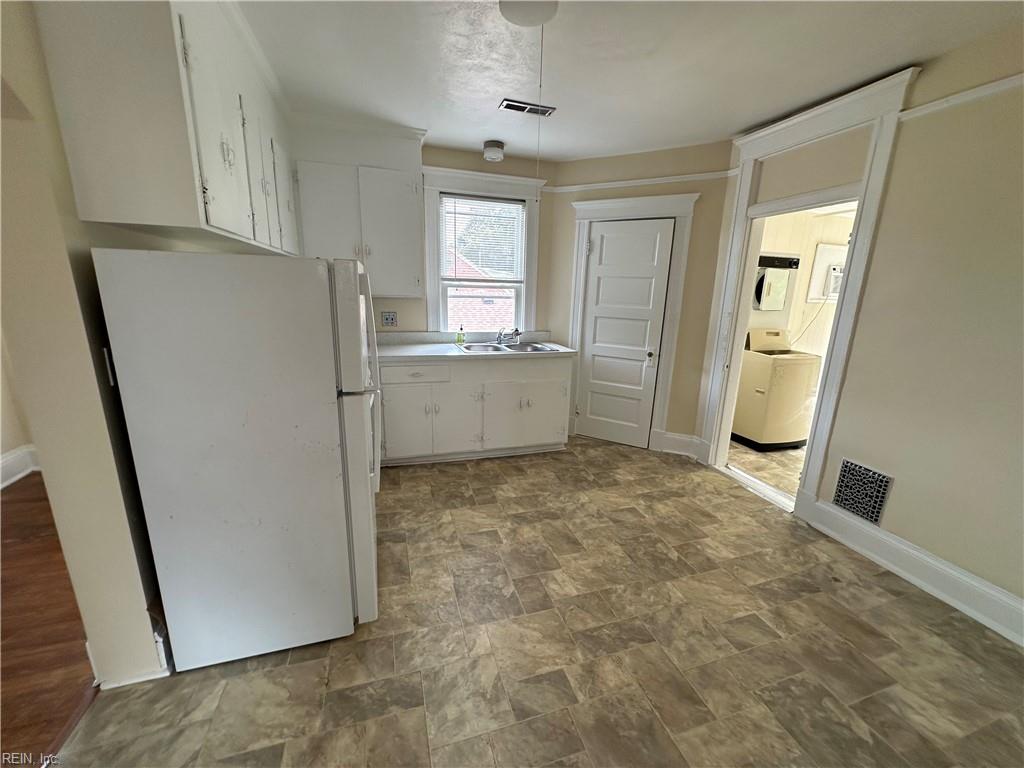 623 Rhode Island AVE