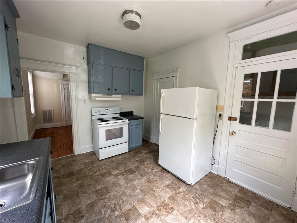 623 Rhode Island AVE