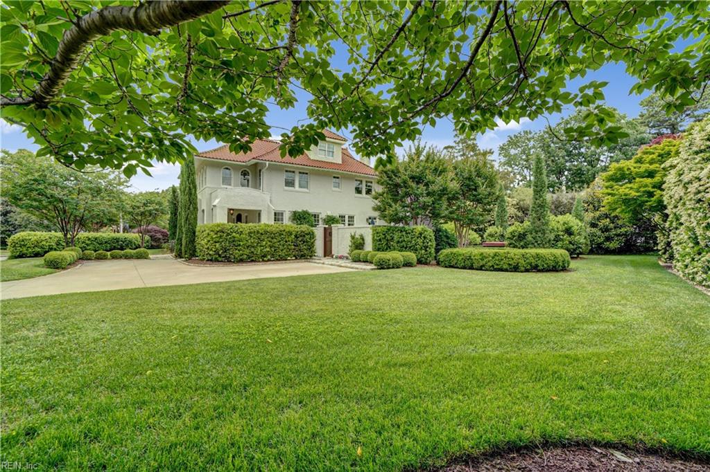 1208 Armistead Bridge RD