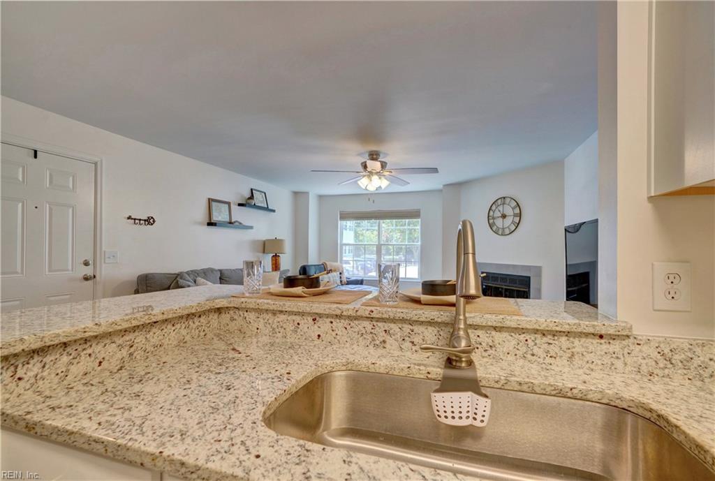 414 Delaware AVE 120