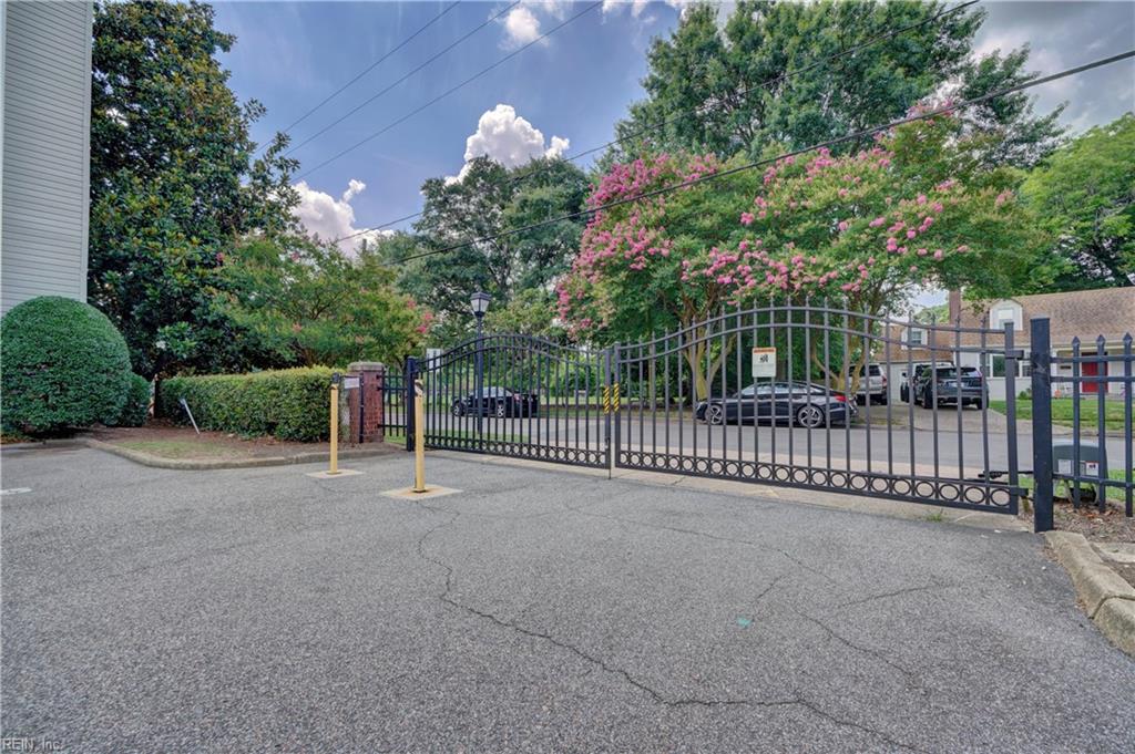 414 Delaware AVE 120