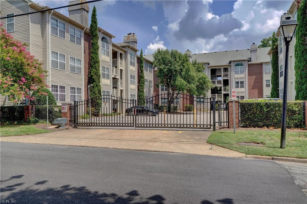 414 Delaware AVE 120