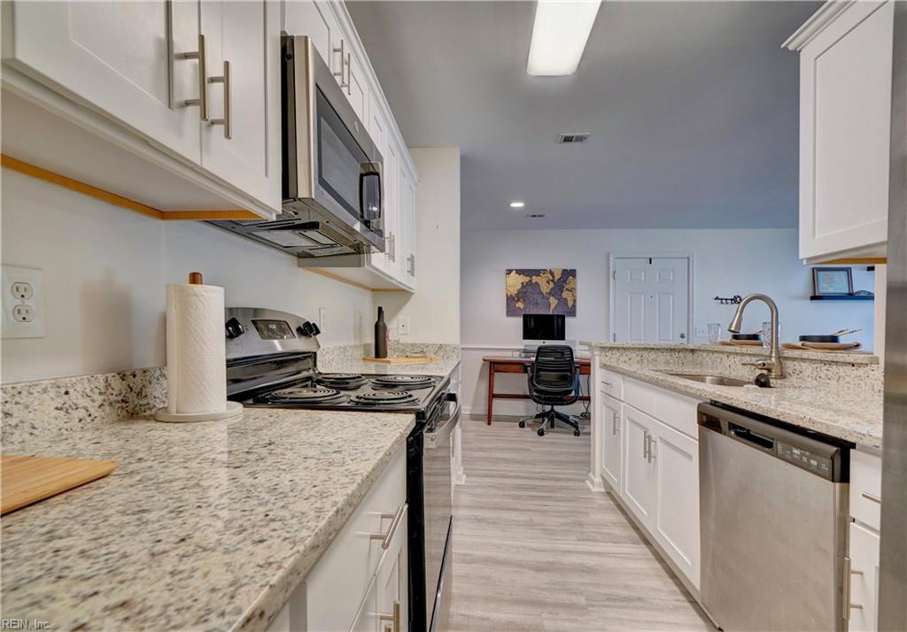 414 Delaware AVE 120