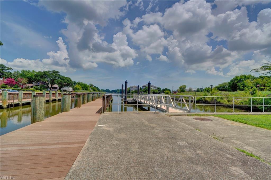 414 Delaware AVE 120