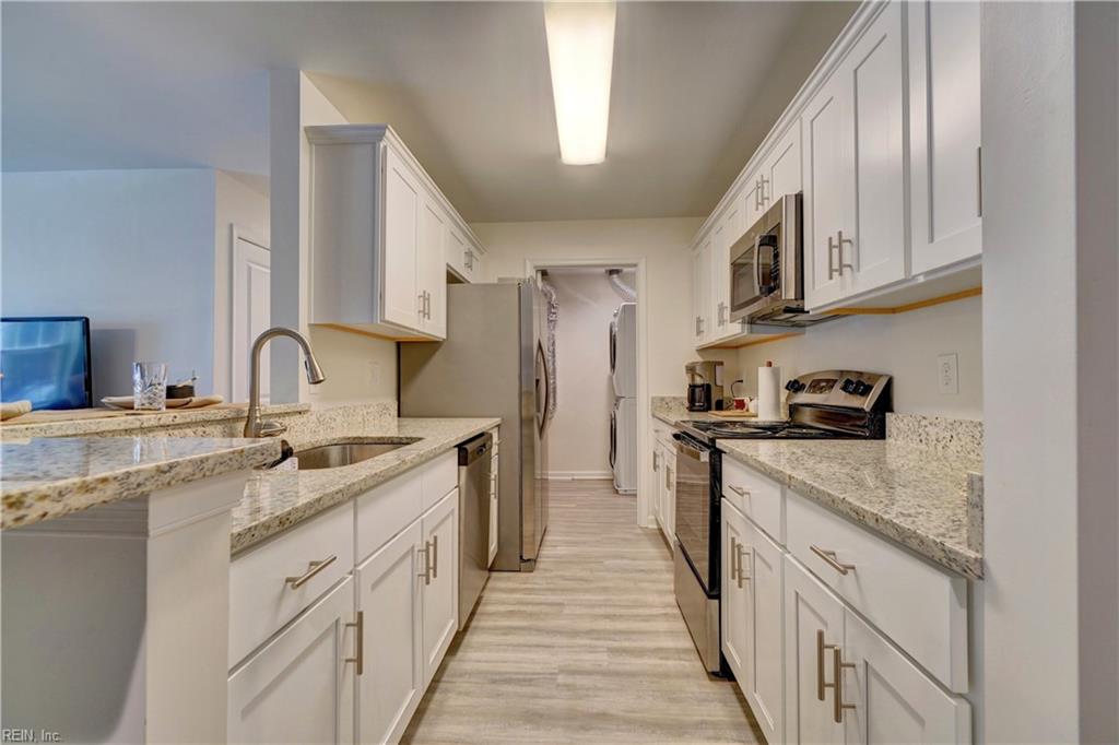 414 Delaware AVE 120