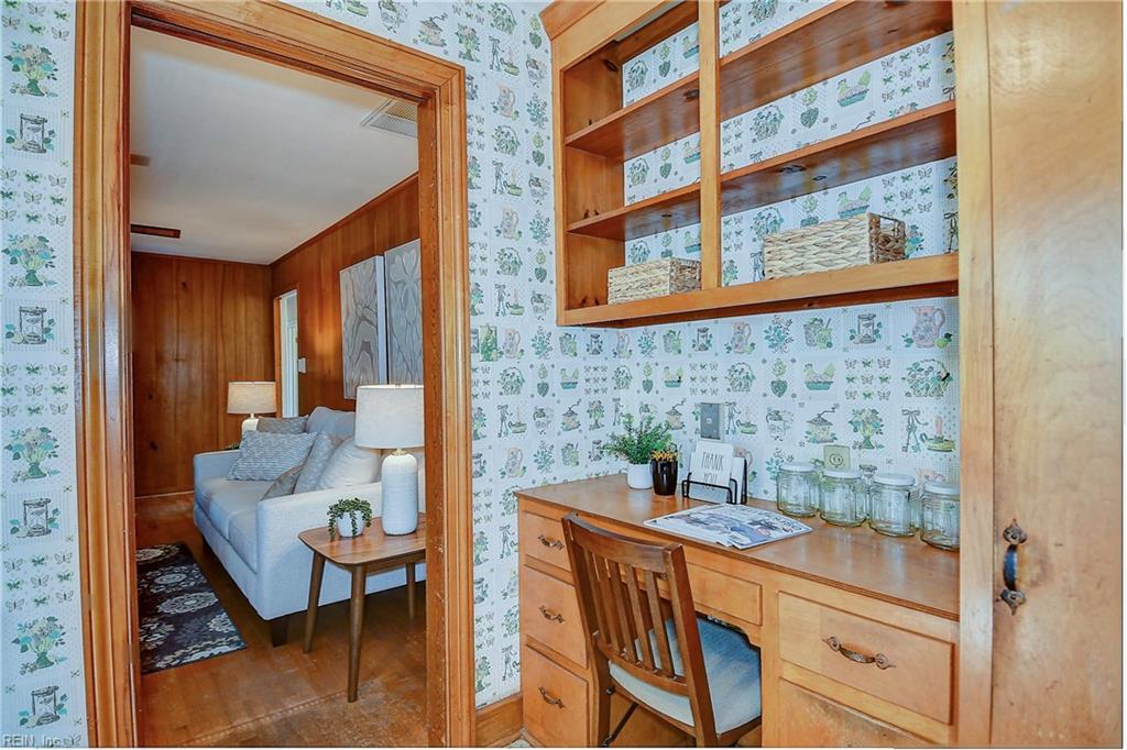 5624 River Bluff Drive