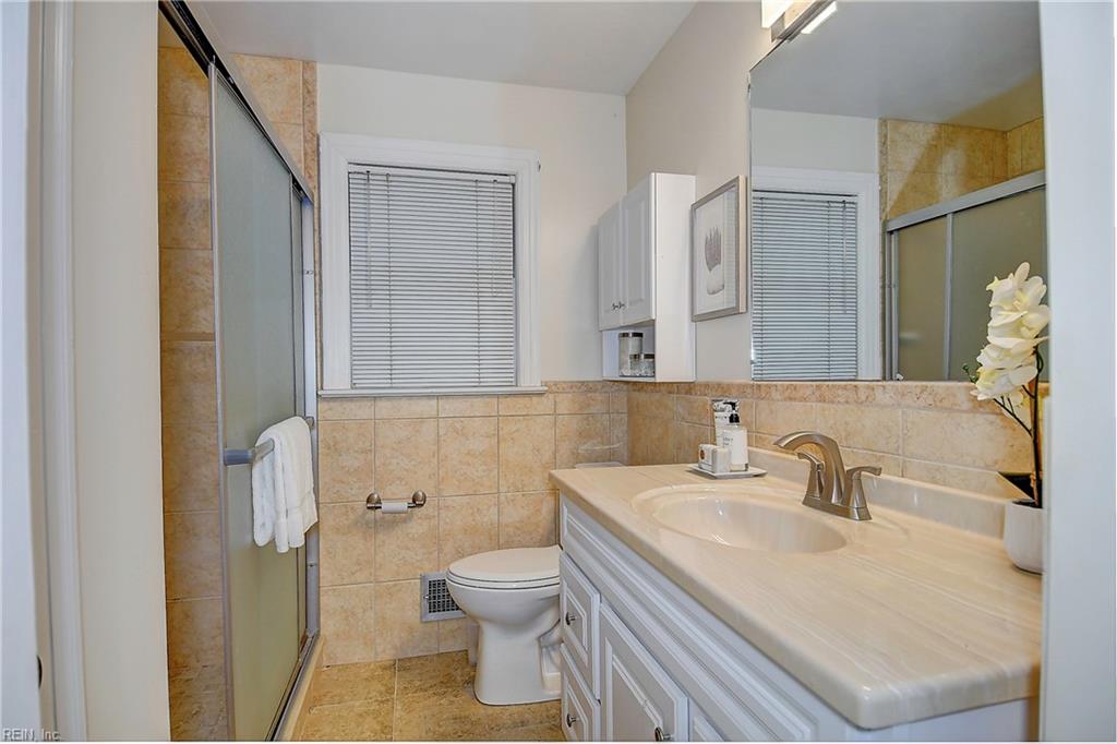 5624 River Bluff Drive