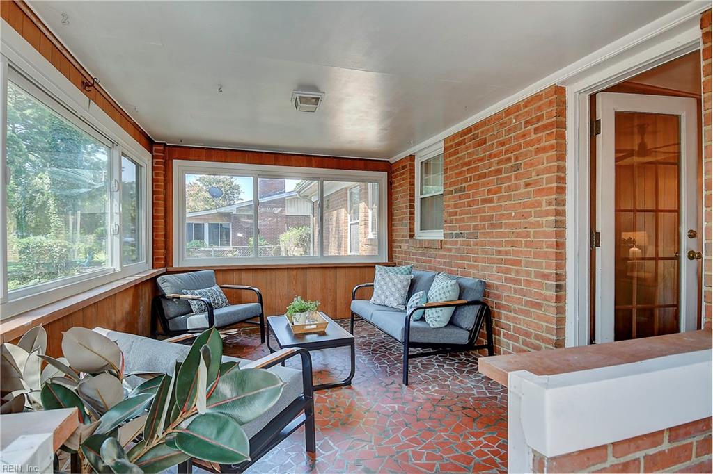 5624 River Bluff Drive