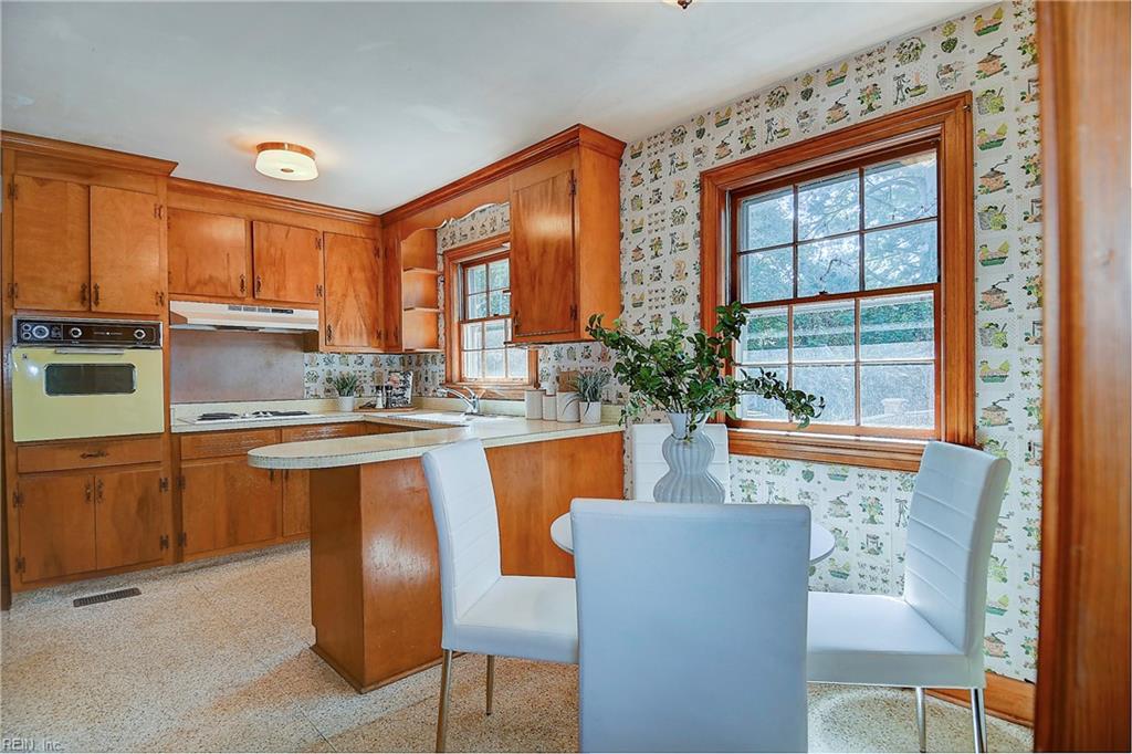 5624 River Bluff Drive