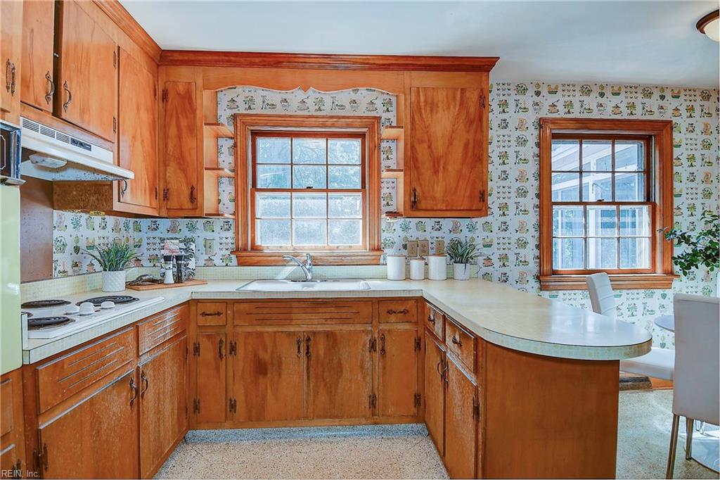 5624 River Bluff Drive