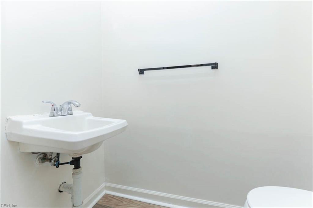 2920 S Cape Henry AVE