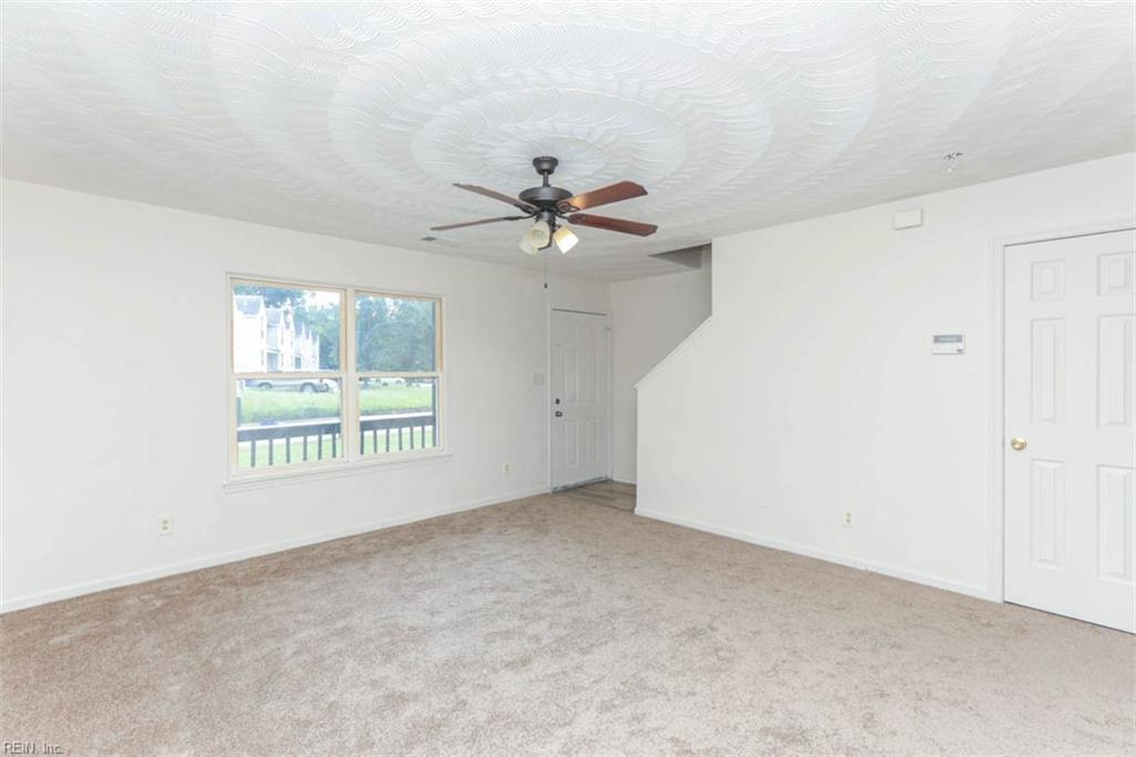 2920 S Cape Henry AVE