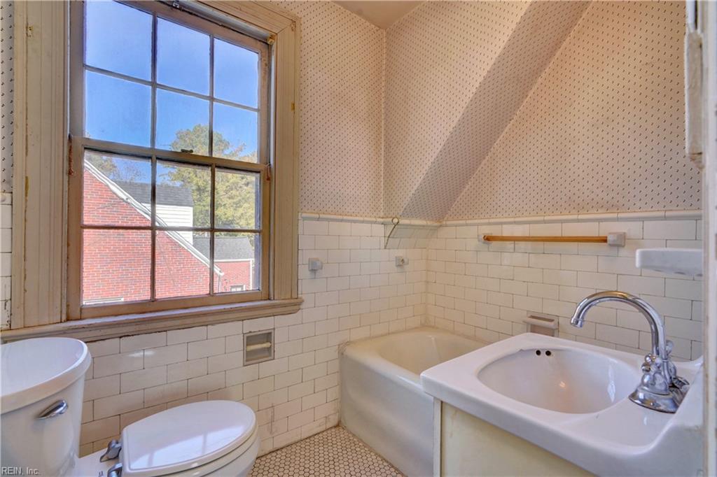 6232 Powhatan Avenue