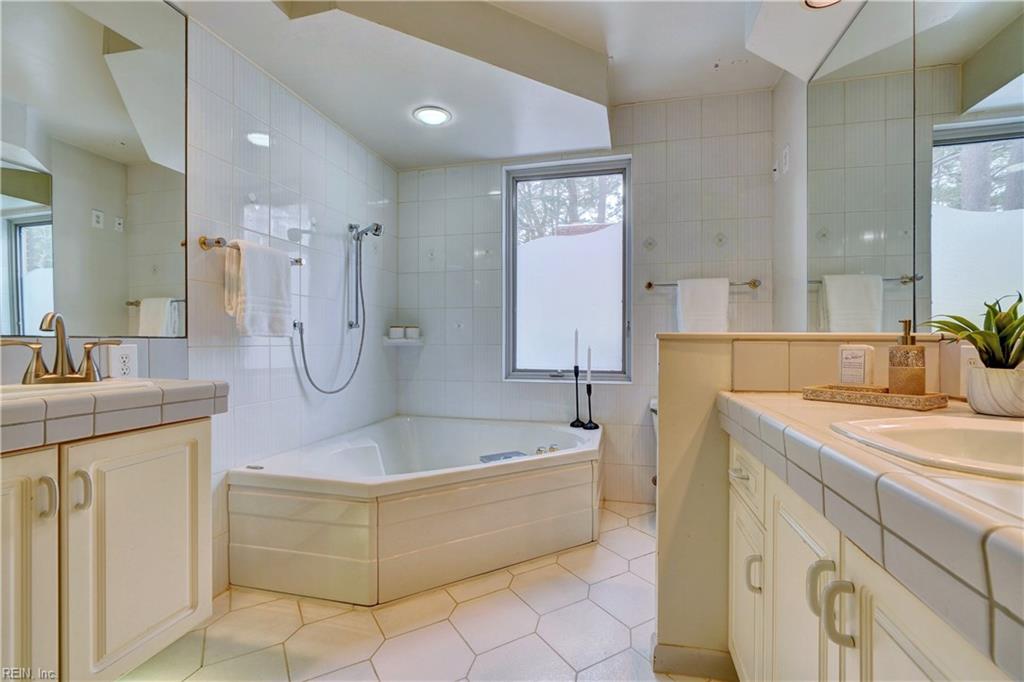 1444 Sweet Briar Avenue