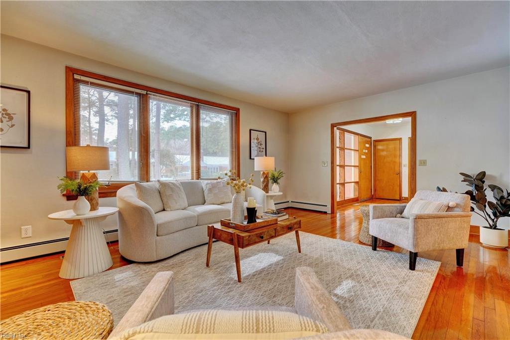 1444 Sweet Briar Avenue