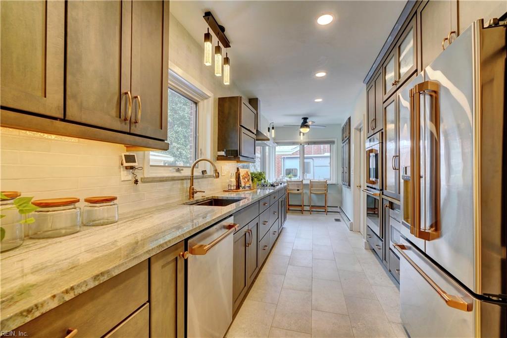 1444 Sweet Briar Avenue