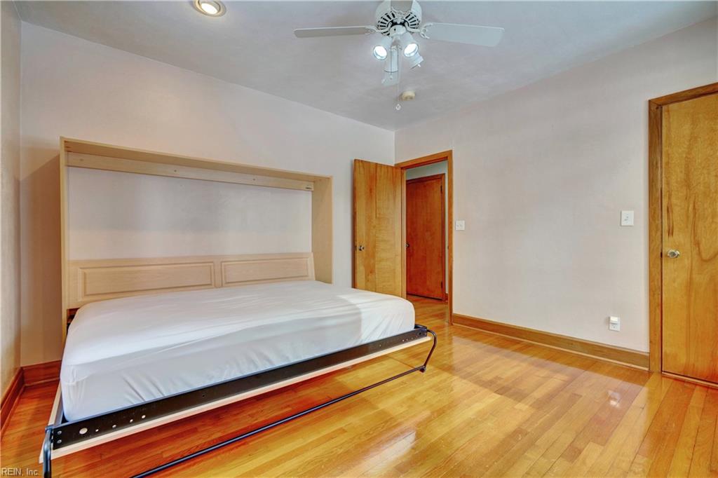 1444 Sweet Briar Avenue