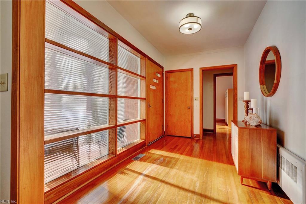 1444 Sweet Briar Avenue