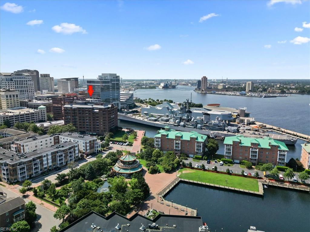 215 Brooke Avenue 1004