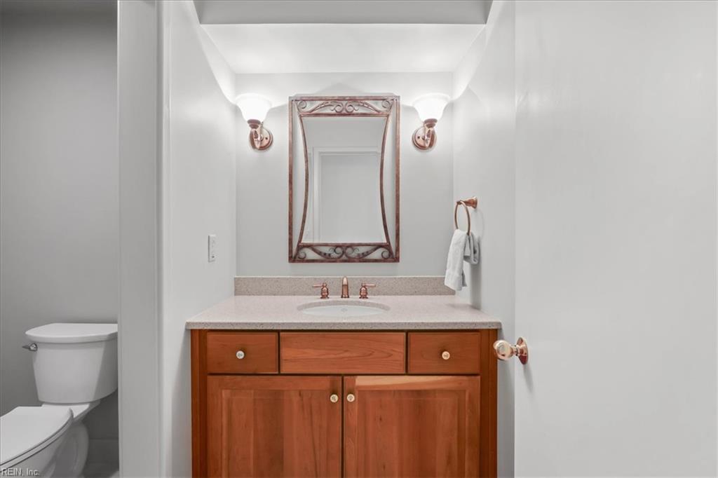 215 Brooke Avenue 1004
