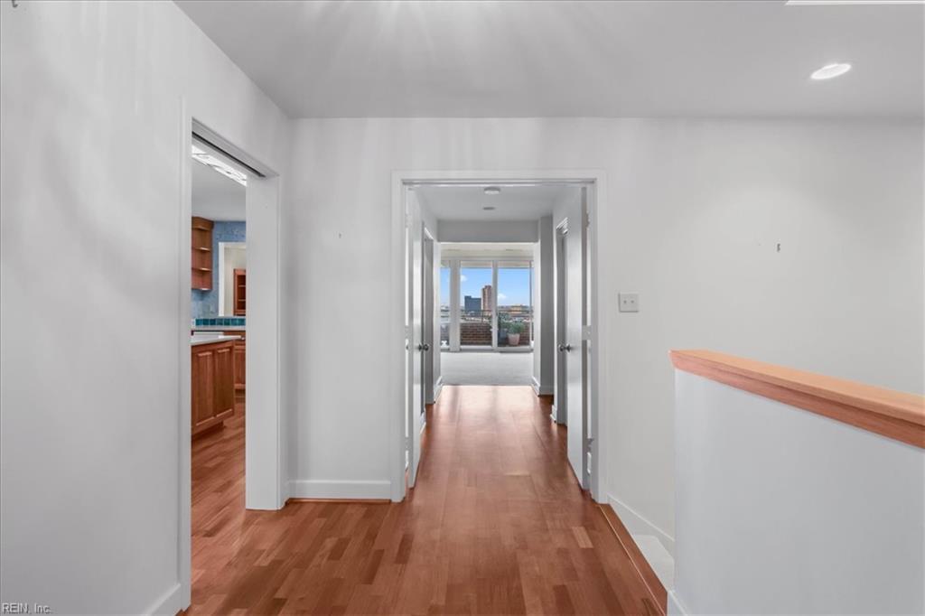 215 Brooke Avenue 1004