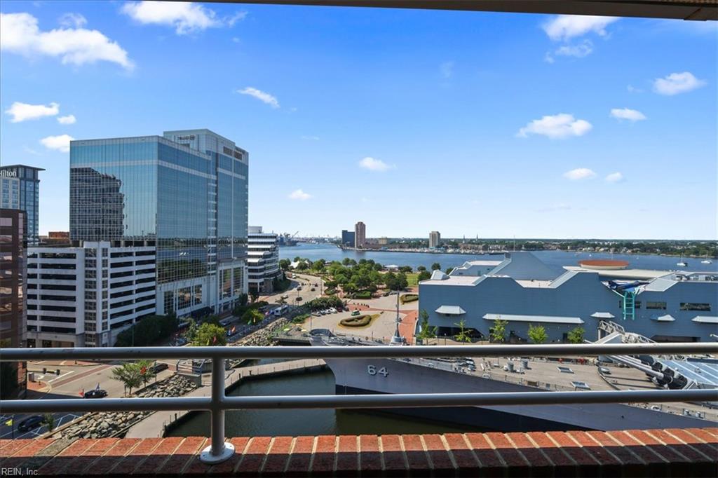 215 Brooke Avenue 1004
