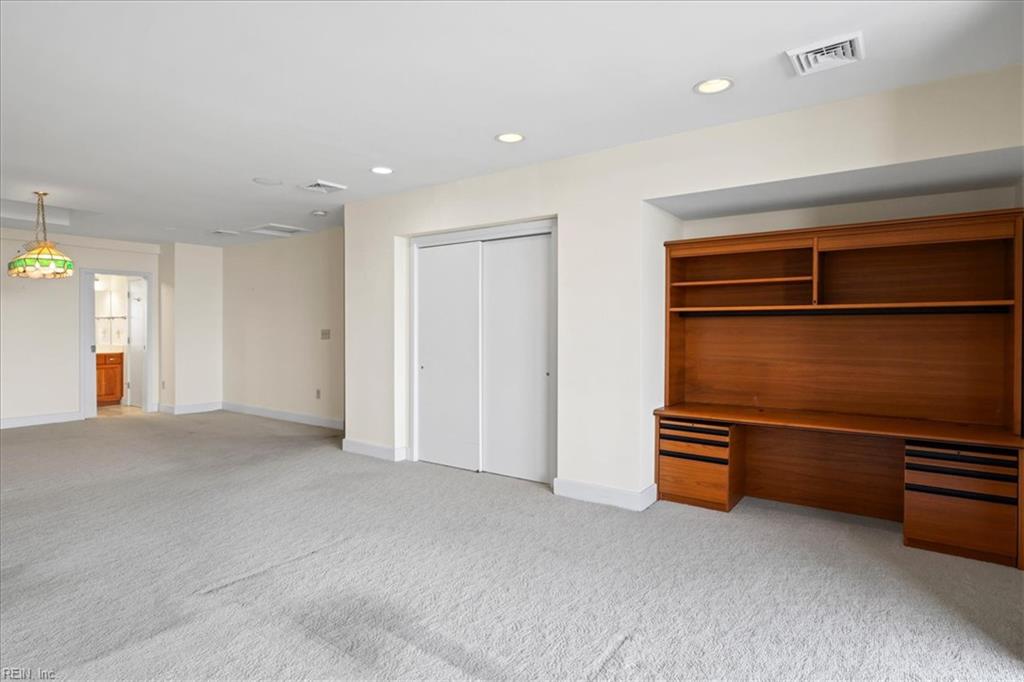 215 Brooke Avenue 1004