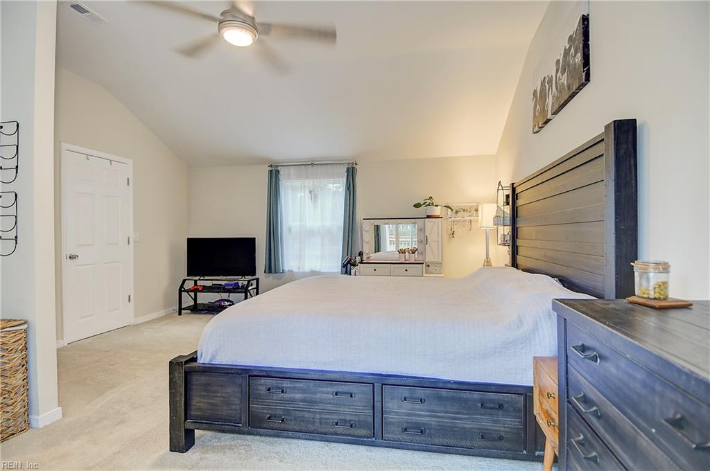 5240 Lake Shores Road