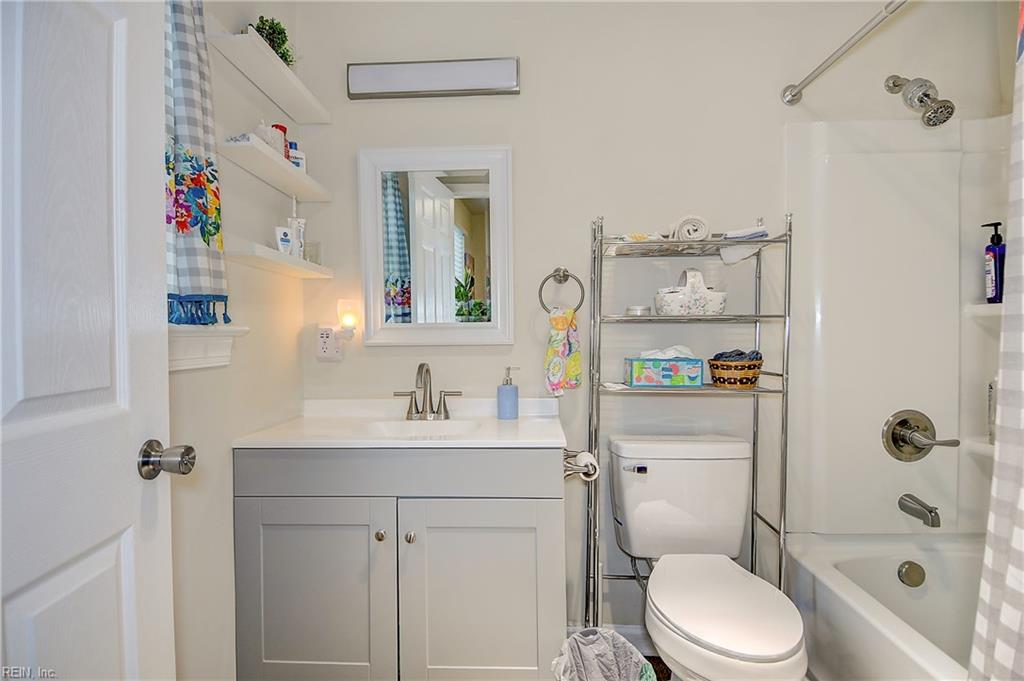 5240 Lake Shores Road