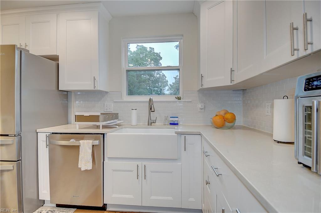 5240 Lake Shores Road