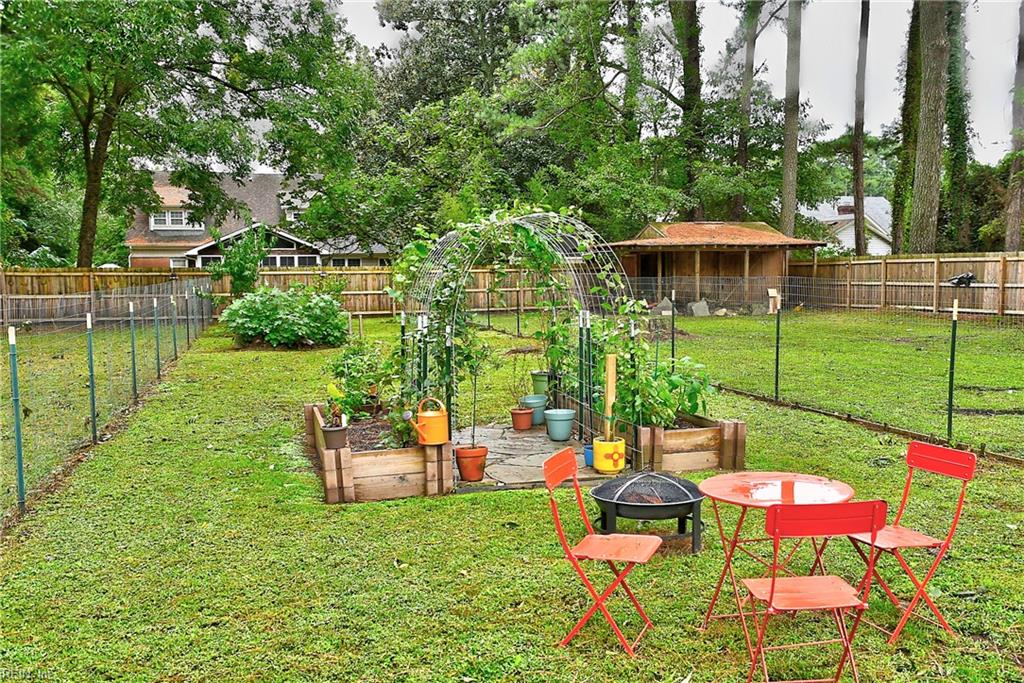 5240 Lake Shores Road