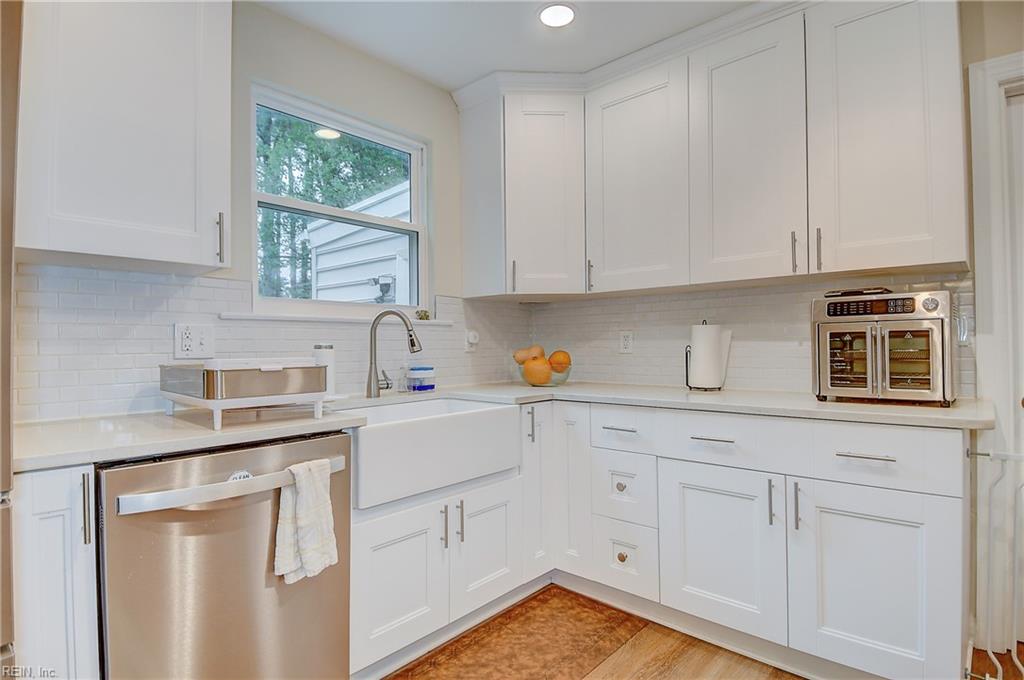 5240 Lake Shores Road